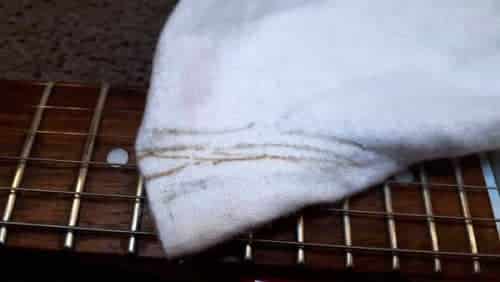 Is it normal for guitar strings to break