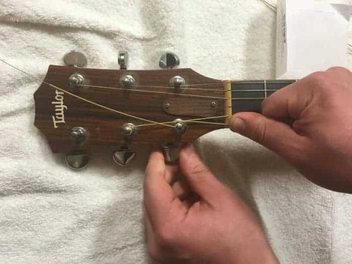 guitar strings loose but in tune